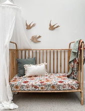 Load image into Gallery viewer, Le Piccadilly Muslin Sheet - BASSINET