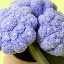 Load image into Gallery viewer, Jellycat Amuseables Hydrangea close up
