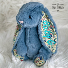 Load image into Gallery viewer, Personalised Jellycat Bashful Bunny Medium - Dusky Blossom

